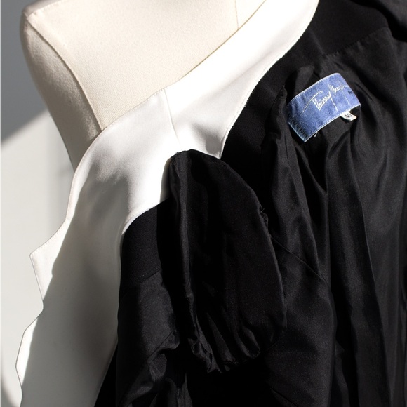 Iconic Thierry Mugler Vintage S/S 1994 Black White Zigzag Sculptural Jacket - Picture 15 of 16